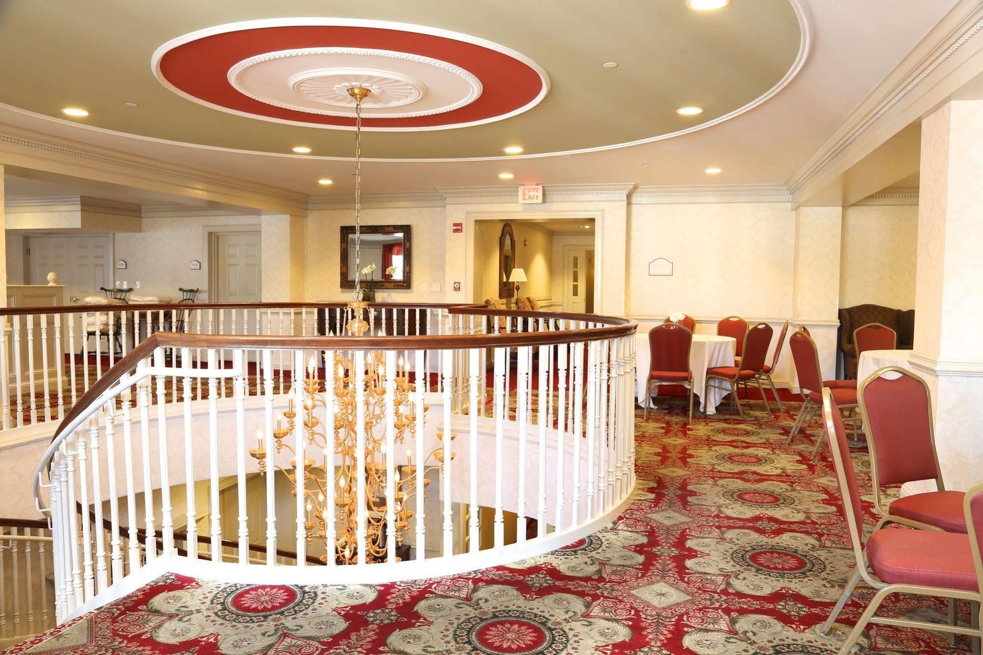 Inn At Μιντλτάουν Εξωτερικό φωτογραφία